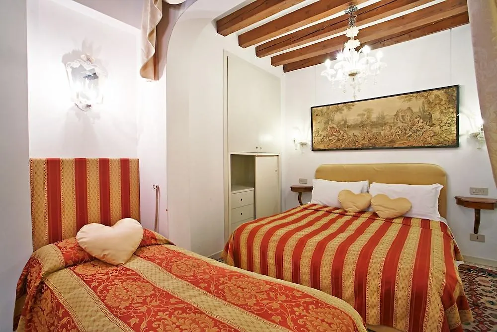 Hotel San Luca Venezia ונציה